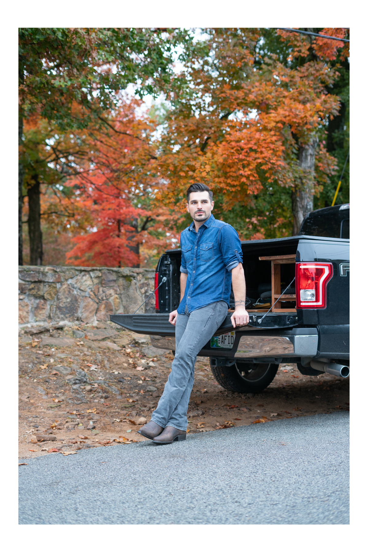 renegade s leather boot lifestyle image 2