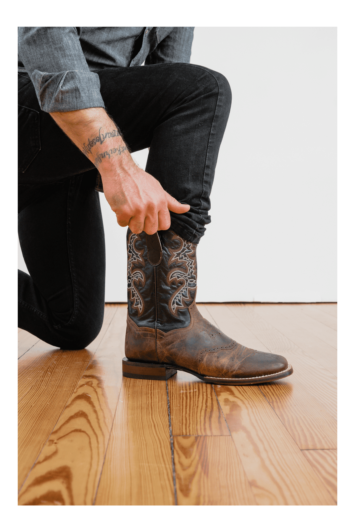 franklin leather boot lifestyle image 1