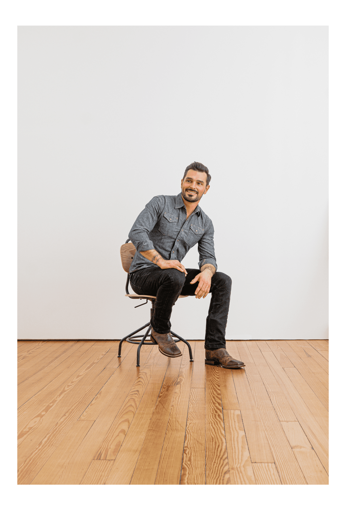 franklin leather boot lifestyle image 2