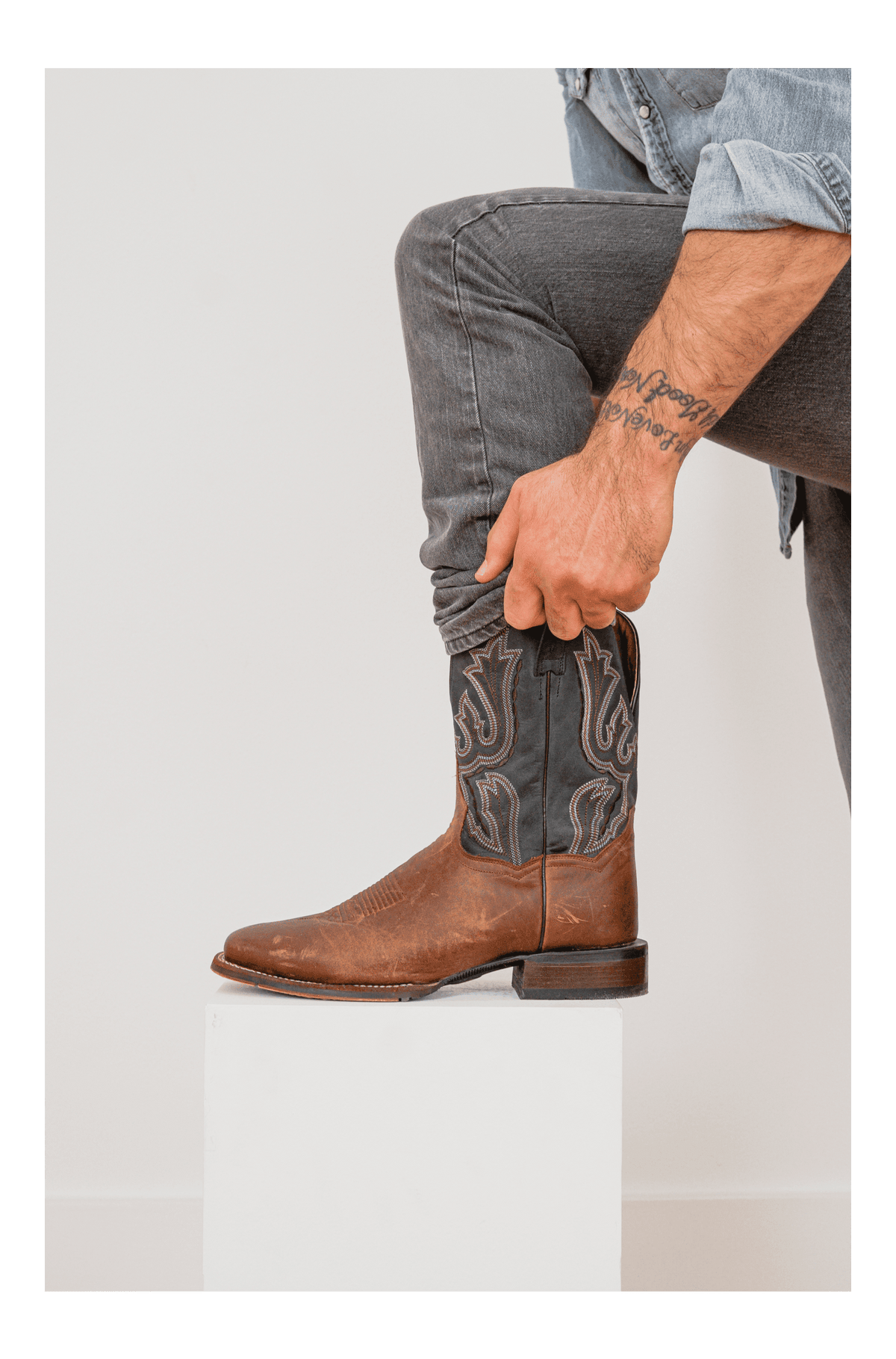 winslow leather boot lifestyle image 1