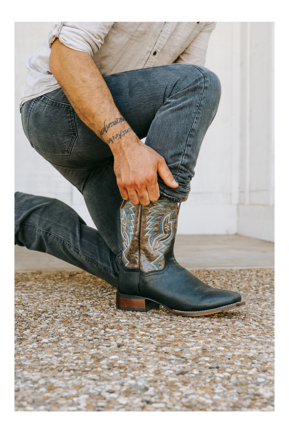 deuce leather boot lifestyle image 1