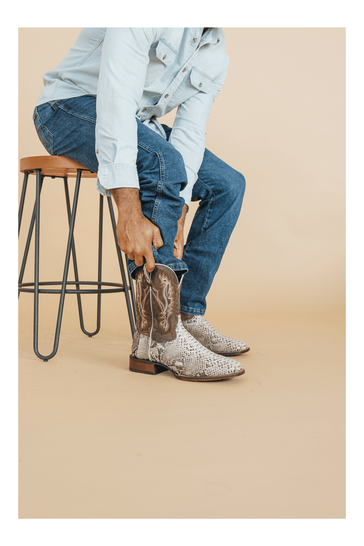 brutus python boot lifestyle image 1