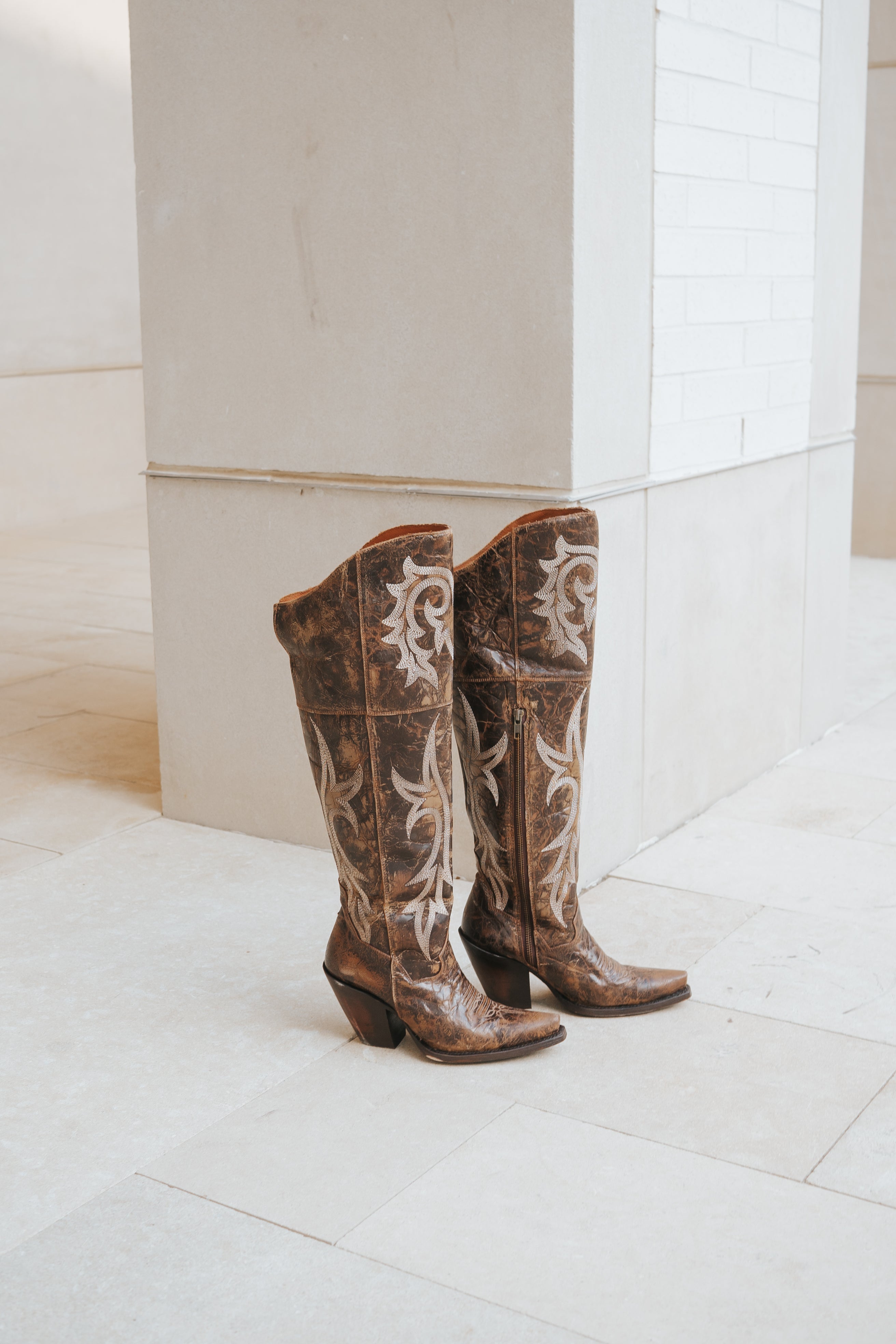 JILTED LEATHER BOOT | Lifestyle 2